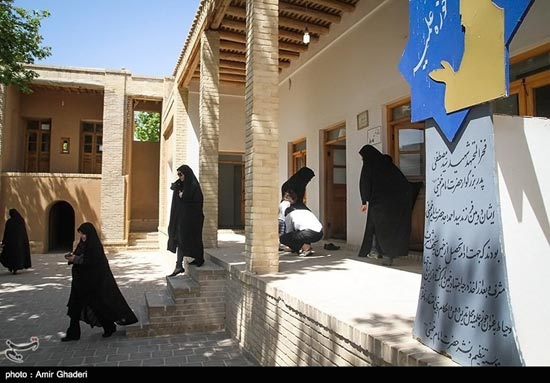 عکس‌هایی زیبا از منزل امام خمینی (ره) در خمین
