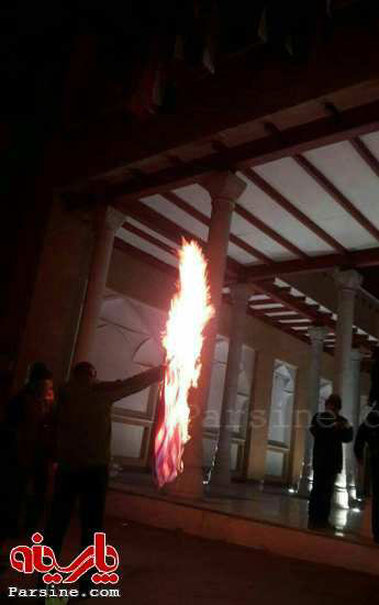 آتش زدن شبانه پرچم آمریکا در تهران +عکس