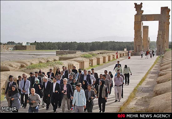 عکس: مدیرکل یونسکو در شیراز