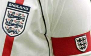 فیفا به تیم ملی انگلیس اجازه استفاده از نماد خشخاش نداد