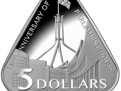 تصویر سکه جدید مثلثی به مناسبت تولد پارلمان