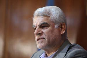 تکذیب سخنان وزیر اقتصاد توسط بهمنی