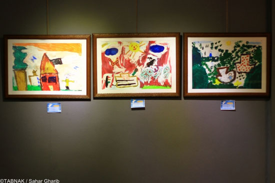 نمایشگاه نقاشی و عکس«کودکی گم شده»
