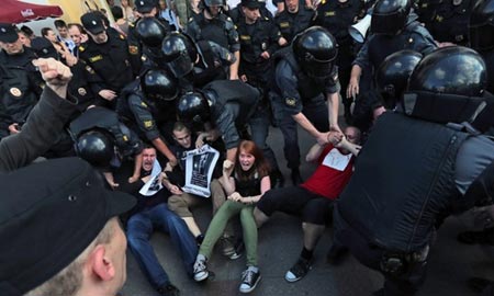 تظاهرات ضددولتی در سن پترزبورگ روسیه