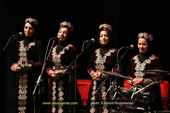 رقص لزگی کودکان آذری درکنسرت شاد رحیم شهریاری