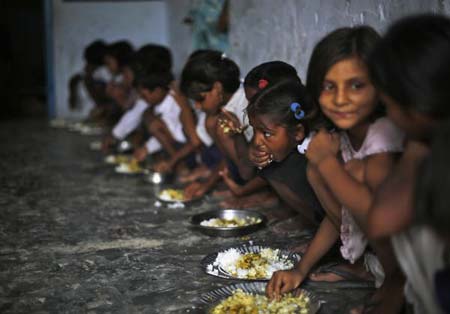 اجاری برنامه غذای رایگان در مدرسه- ولایت بیهار، هند