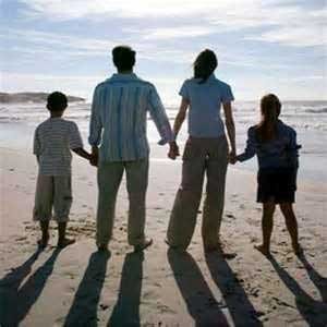 شناخت خانواده,اعضای خانواده ,روابط یک خانواده
