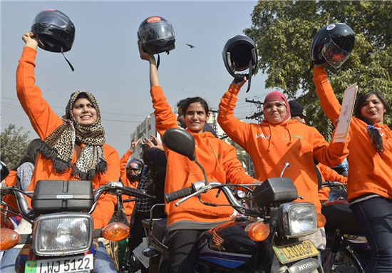 تصاویر/ موتورسواری زنان در پاکستان