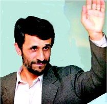 احمدی نژاد پس از اعلام پیروزی در انتخابات