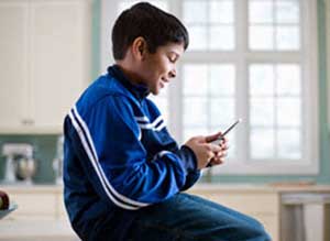 تلفن های همراه,استفاده از تلفن همراه در کودکان