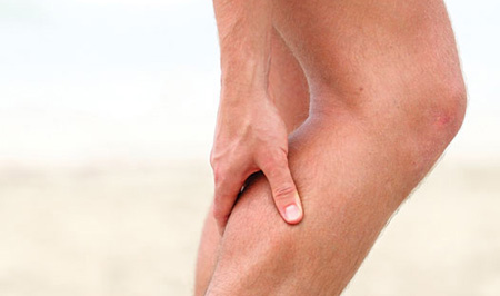 گرفتگی عضلات پا,نشانه های بیماری, علت بی حسی در پاها