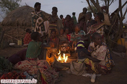 تصاویری از سنت عجیب ختنه در قبیله ای در کنیا