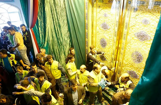 ساخت درب طلای حرم حضرت عباس در ساوه با هزینه 2 میلیارد تومان (+عکس)