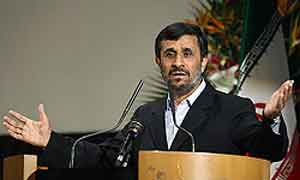 احمدی‌نژاد: دستورالعمل زبان عربی را ایرانی‌ها نوشتند