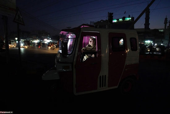 (تصاویر) تاکسی زنان در پاکستان