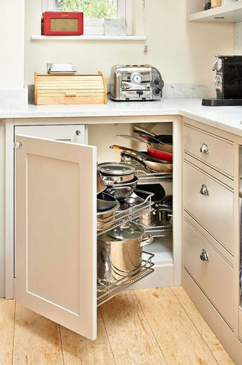 طراحی کاربردی کابینت گوشه آشپزخانه