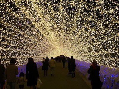 تونل روشنایی,عكس هایی از تونل روشنایی در ژاپن,باغ ناباناساتو