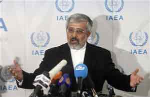 سلطانیه: کسب سلاح هسته ای برای ایران خطای استراتژیک است