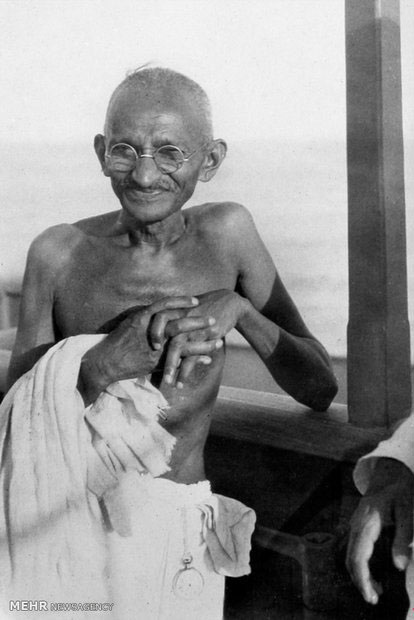 نگاهی به زندگی ماهاتما گاندی