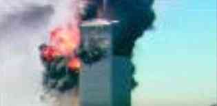 برج دوقلوی نیویورك پس از برخورد هواپیماها