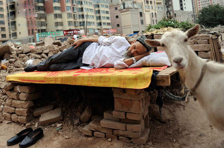 دیوار چین , خوابیدن , سختی کار