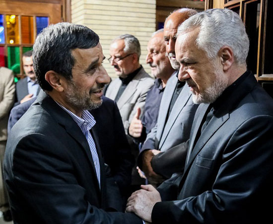 عکس: نگاه معنی دار رحیمی به احمدی نژاد