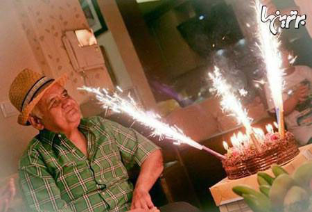 تصویری از جشن تولد 55 سالگی اکبر عبدی