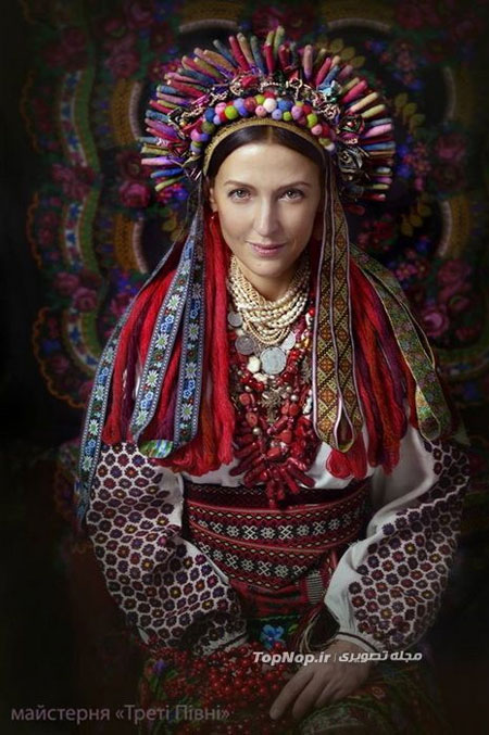 مجموعه هنری لباس های سنتی دختران اوکراین