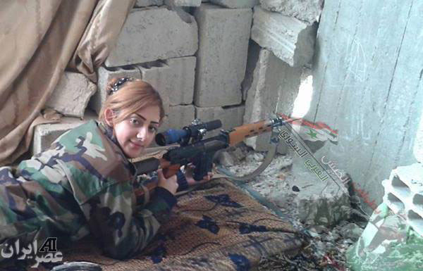 تصویری از تک تیرانداز زن سوری