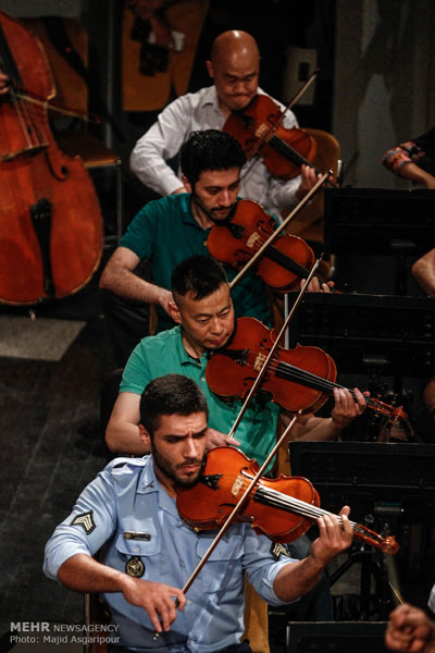 عکس: تمرین مشترک ارکستر فیلارمونیک چین و ارکستر سمفونیک تهران
