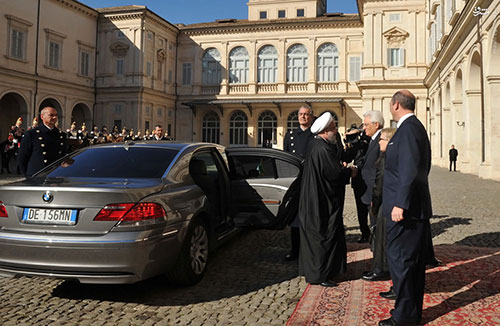 عکس: ماشین روحانی در ایتالیا