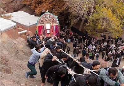 آداب و رسوم مردم نطنز در محرم, مراسم جغجغه زنی