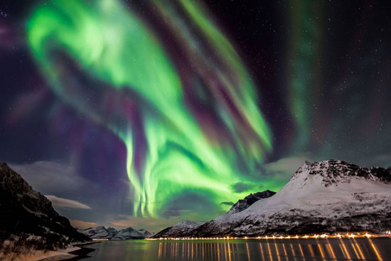 شفق قطبی از نگاه برترین عکاسان نجومی سال ۲۰۱۴