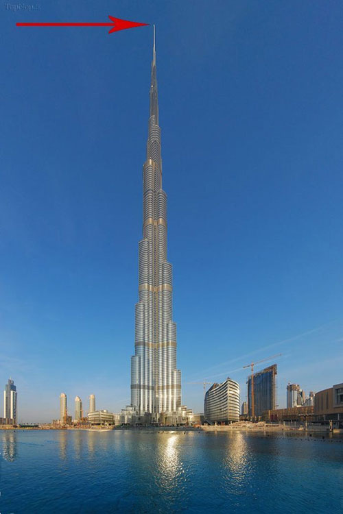 نمایی از بالای برج خلیفه در دبی +عکس