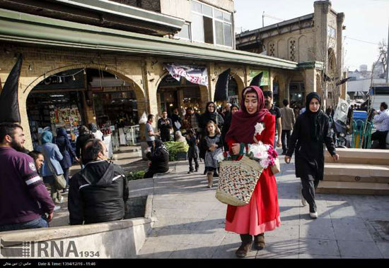 عکس: نکیسا، دختر گل فروش تهران