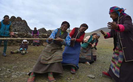 مسابقه طناب کشی در تبت
