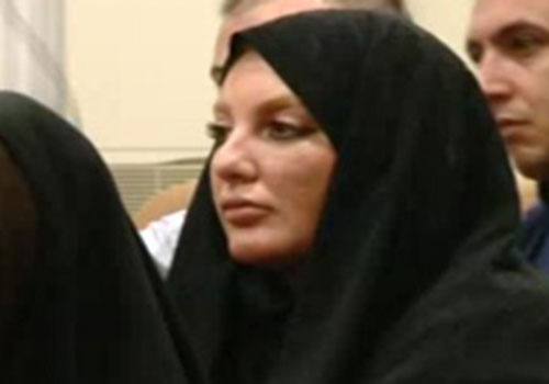عکس: خواهر بابک زنجانی در دادگاه