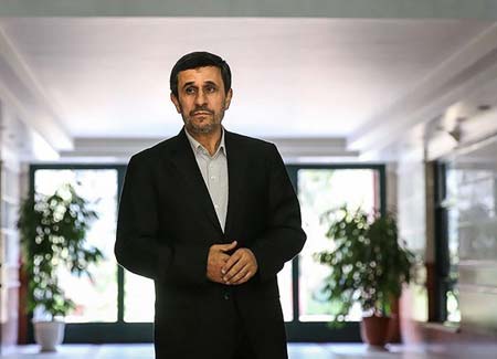 احمدی‌نژاد در روز تحلیف روحانی,تصاویراحمدی‌نژاد در روز تحلیف روحانی
