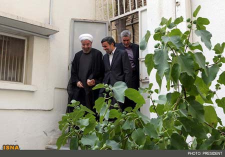ورود حسن روحانی به ساختمان ریاست جمهوری,تصاویر ورود حسن روحانی به ساختمان ریاست جمهوری