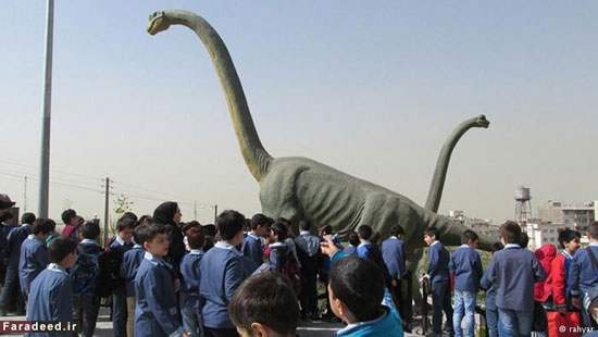 دایناسورهای سعادت‌آبادِ تهران