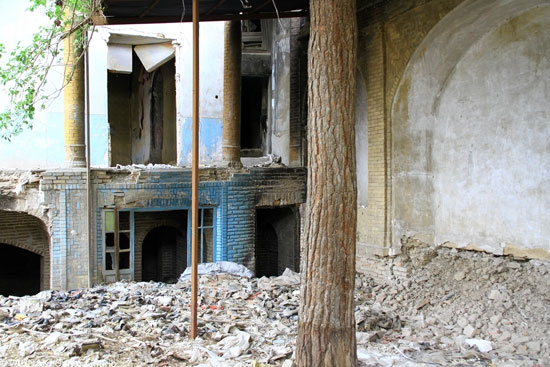 ویرانی سفارت سابق روسیه در تهران
