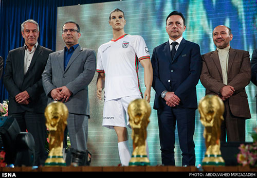 عکس: رونمایی از لباس جدید تیم ملی