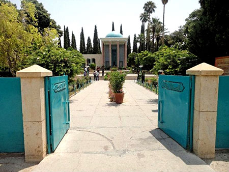 آرامگاه سعدى شیرازى,مقبره سعدی