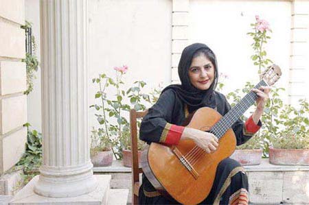 لیلی افشار,اولین نوازنده زن گیتار کلاسیک در جهان,بیوگرافی لیلی افشار