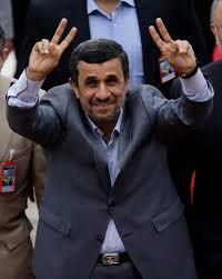 احمدی قهرمان، 8 سال دیگر بمان