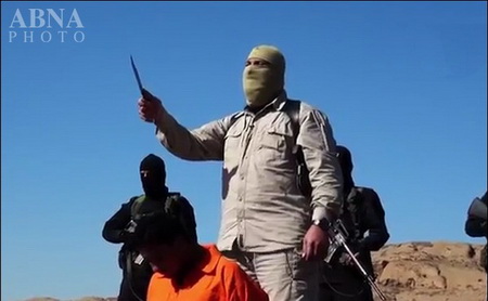 داعش یکی از نیروهای بدر را سر برید+عکس
