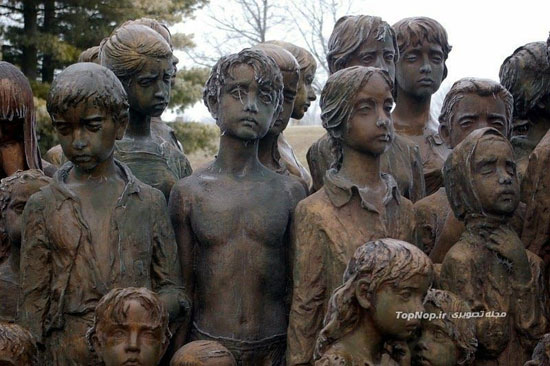 یادبودی برای 88 کودک کشته شده در یک روستا