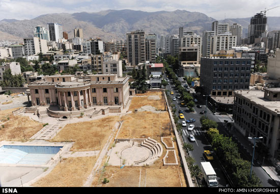 مهمان ناخوانده در بزرگترین خانه تهران + عکس