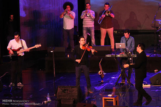 کنسرت احسان خواجه امیری در جشنواره موسیقی فجر (عکس)