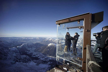 سکوی شیشه ای روی کوهستان, ساخت سکوی شیشه ای نوک کوه